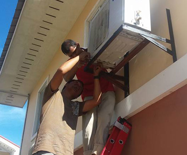 installing split-type air conditioner